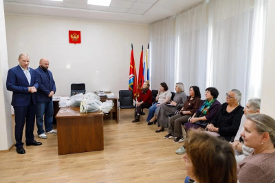Депутат Евгений Вольперт вместе с заместителем главы Евгением Забойкиным провели встречу с коллективом спортивной школы «Лыткарино».